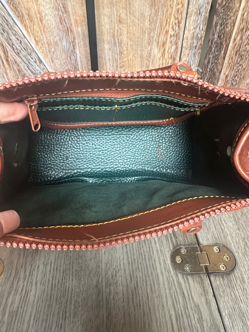 Dooney & Bourke Vintage Green and Brown Pebbled Leather Satchel Tote Handbag - Picture 9 of 14